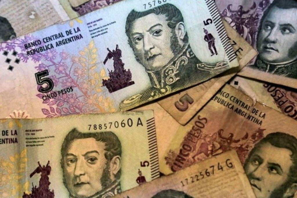 Los billetes de 5 pesos llegan a su fin sólo queda una semana para poder usarlos en comercios