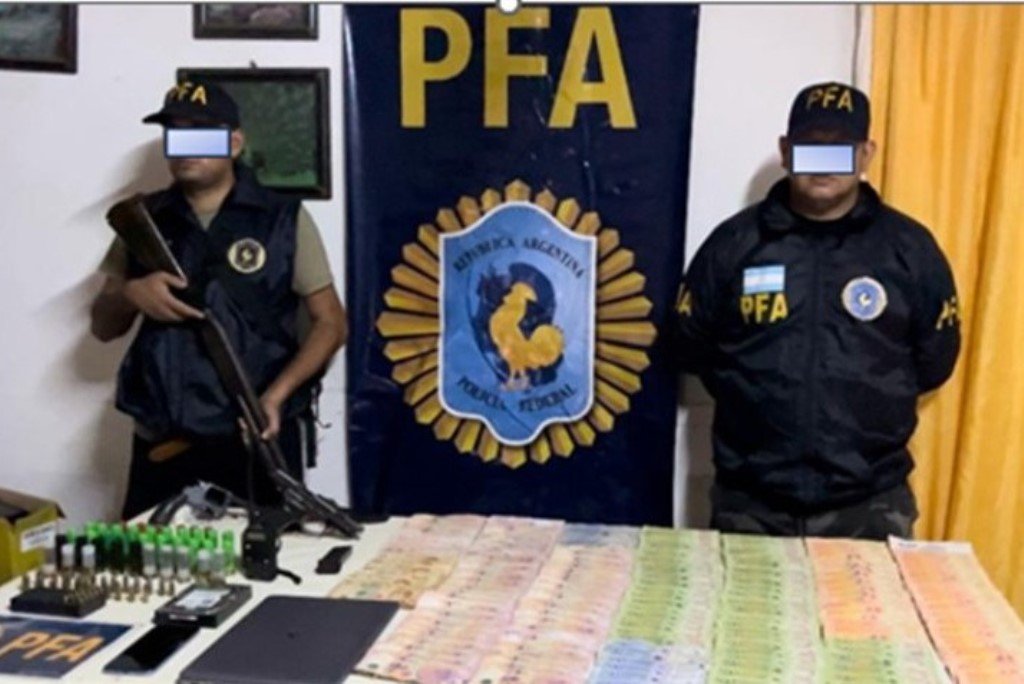 Allanamientos de la Policía Federal en Santa Lucía golpean al narcotráfico