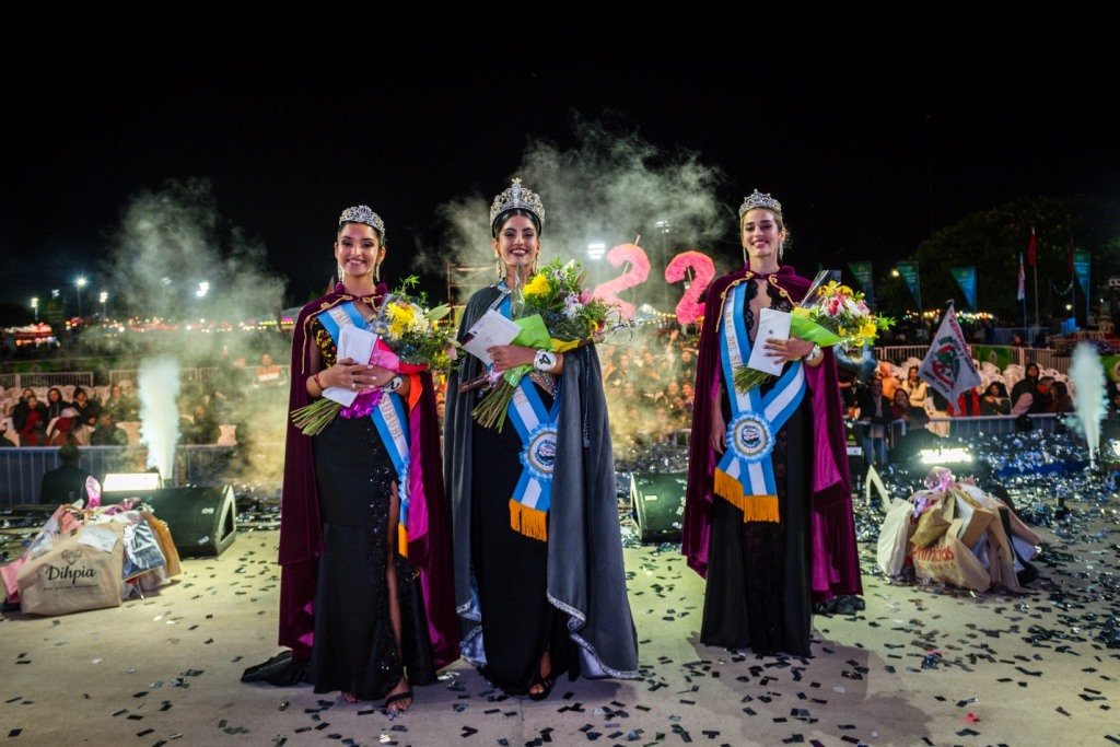 Noche de Gala: Coronación en la Fiesta Nacional del Surubí
