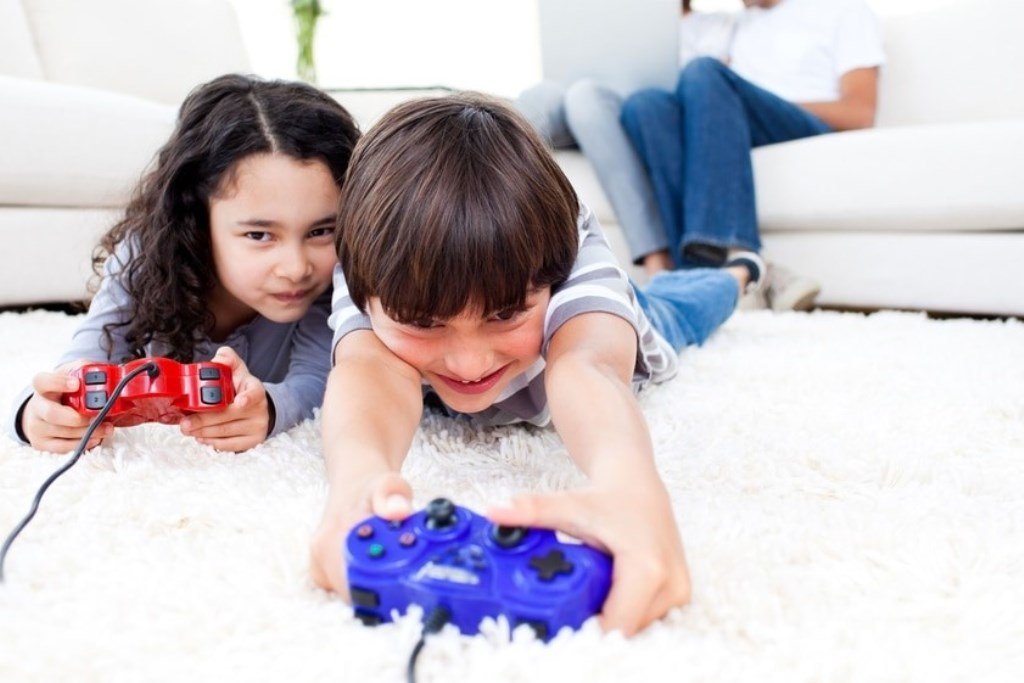 Videojuegos online ¿Sabés con quién juegan tus hijos?