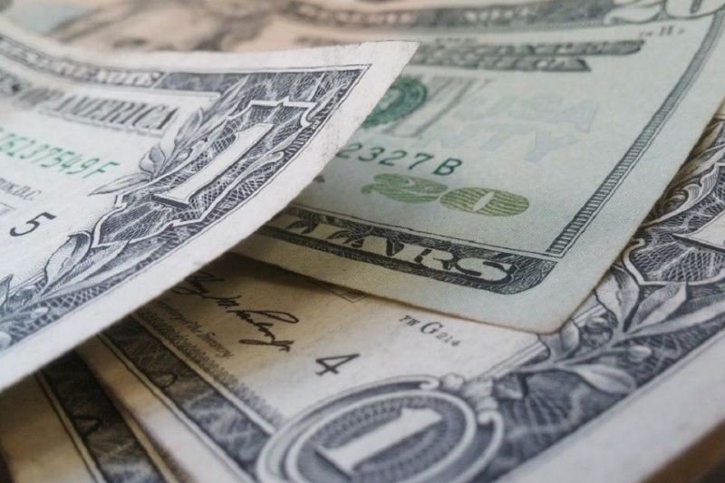 El dólar blue rebota $6 luego tocar mínimos en un mes y medio
