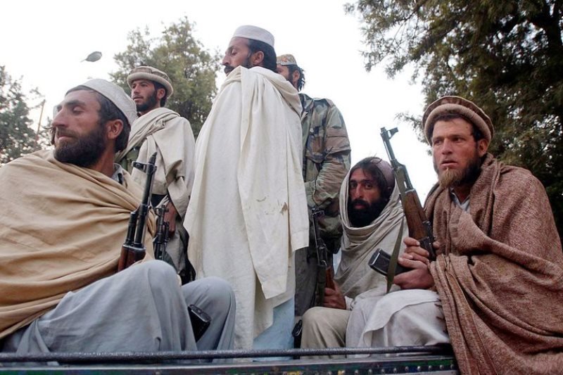   Los talibanes avanzan en Afganistán el grupo extremista capturó otras tres capitales provinciales