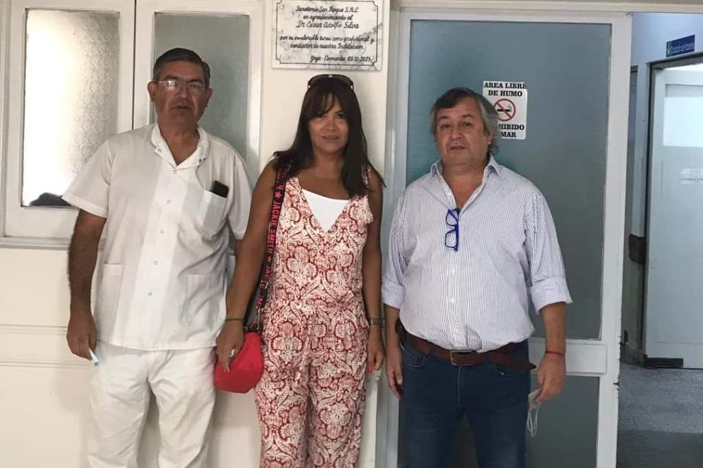 Reconocimiento del Sanatorio San Roque al Doctor “Tuky” Silva