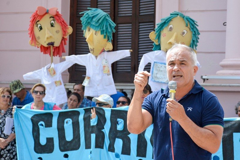 El paro de los docentes a Valdés superó el 93% de adhesión en Corrientes