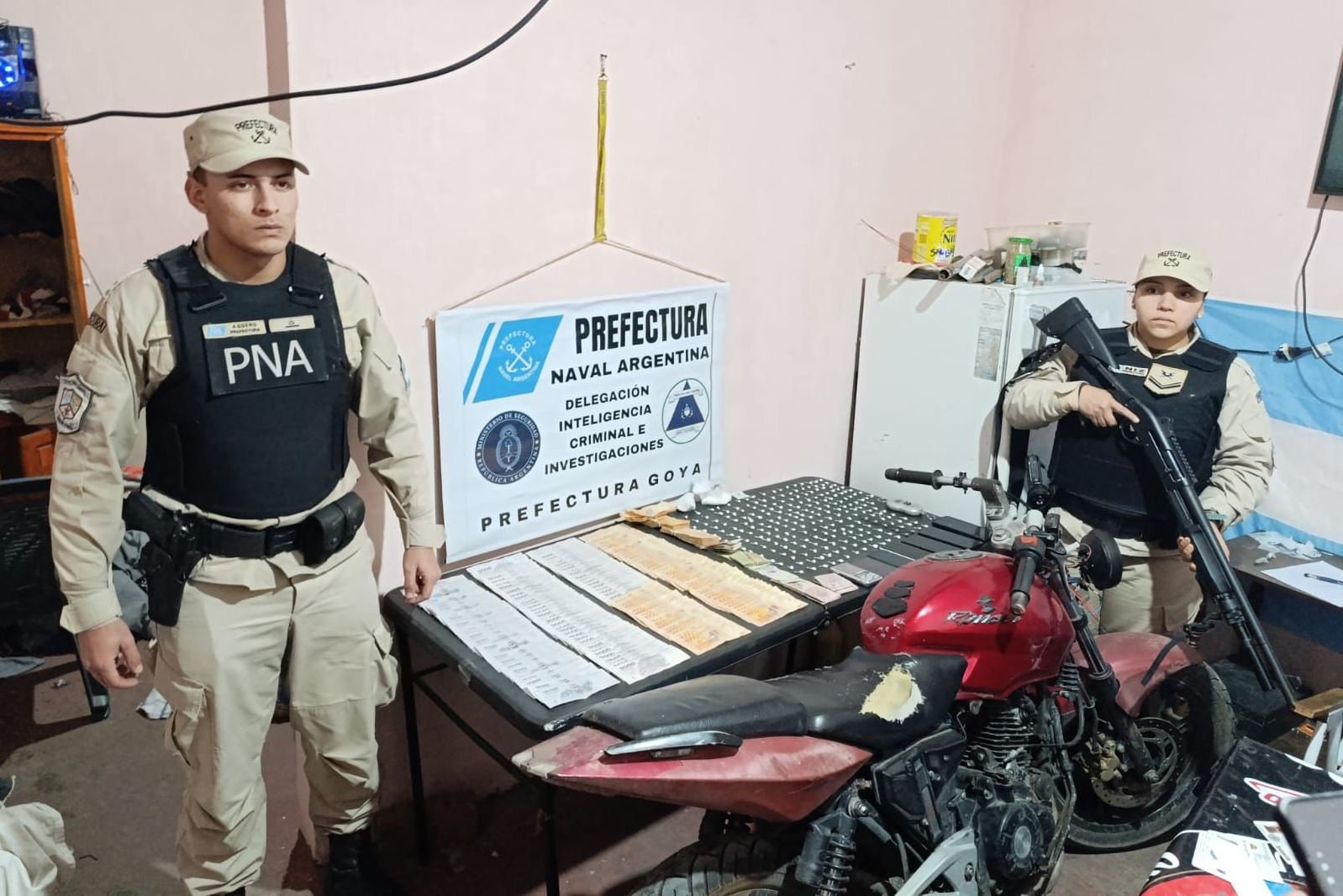 Golpe al narcotráfico: Prefectura realizó allanamientos millonarios en Corrientes